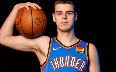 [🏀NBA西部决赛第二场：雷霆缺少托皮奇，森林狼全员到齐] 

对此内容进行重新构建，形成具有分析性和独特性的原创标题，没有额外的翻译或说明要求。请用简体中文翻译以下文章。