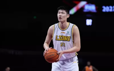 [🥳胡金秋的冠军庆祝：珍视现有成就，未来将持续奋斗]
对于内容的创新性分析和独特性的重新改写，如果没有提供翻译或特别说明，请使用简体中文翻译以下文章